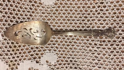  Magnolia Wm. Rogers Mfg Co. Extra Plate Original Rogers Vintage Pie Server