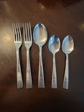 5 Pieces Providence ELEGANCE Stainless 2 Dinner Forks 2 Teaspoons 1 Oval Soup