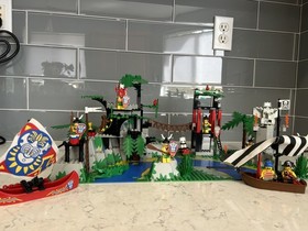 LEGO 6278 Enchanted Island Set Vintage Pirates With Instructions