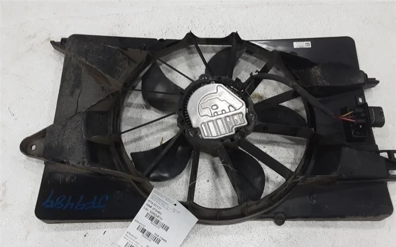 2015-2017 Chrysler 200 Radiator Motor Cooling Fan Assembly OEM Foto 2 de 4