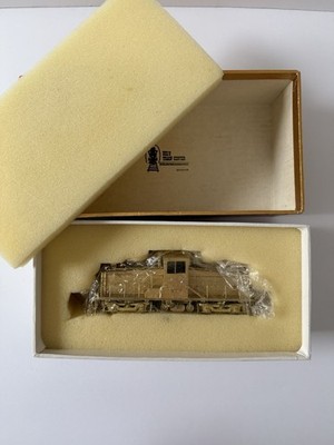 Midwest Locomotive Works 65 Ton Center-Cab Diesel Switcher  READ  Model Train