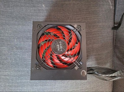 Mars Gaming MPIII650 ATX PC-Netzteil 650W 24 Pin 4+4 CPU 6+2 PCIe Schwarz/Rot