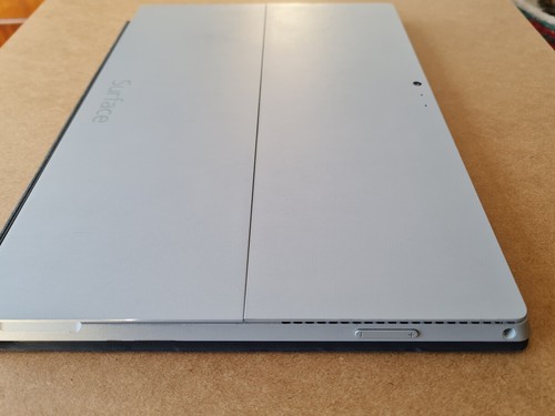 Microsoft Surface Pro 3 - Silver, 128GB, 4GB, 12in. Pen & 1725 Model Keyboard - Picture 11 of 12