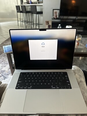 2023 M3 Pro Chip 512gb Ssd 18gb Unified Ram