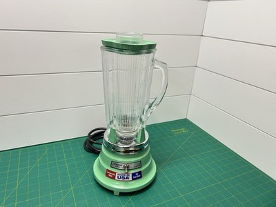 Waring Pro Green Blender  2 Speed Retro Style PBB212 Model WF211211 USA Made