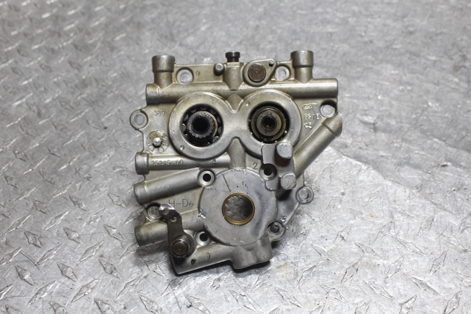2005 HARLEY-DAVIDSON DYNA LOW RIDER FXDL OEM CAMSHAFT CAMS CAM SHAFTS W PLATE - product detail image 1