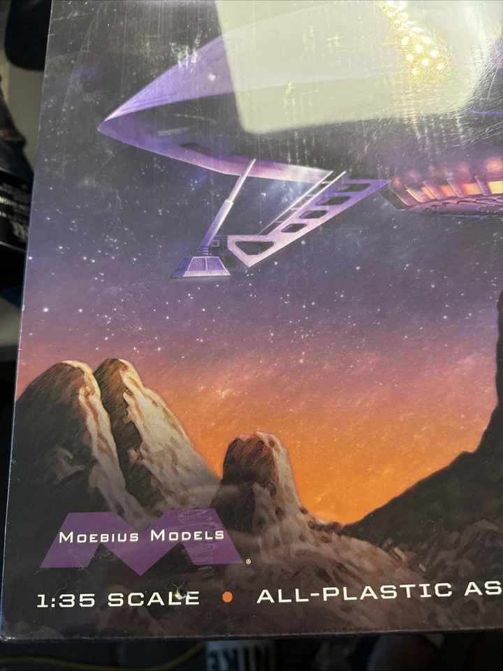 Moebius Modelos ESCALA 1:35 Perdidos en el Espacio Júpiter 2 Modelo Kit #913~NUEVO en CAJA Foto 2 de 4