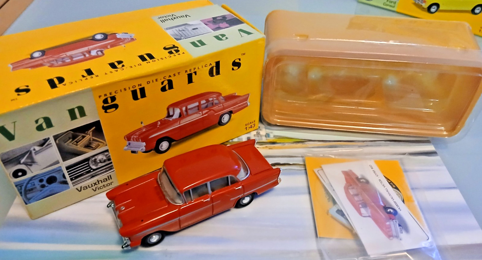 Miniature Vanguards 1/43 - Vauxhall Victor Primerose - Très Bon état Avec Boîte