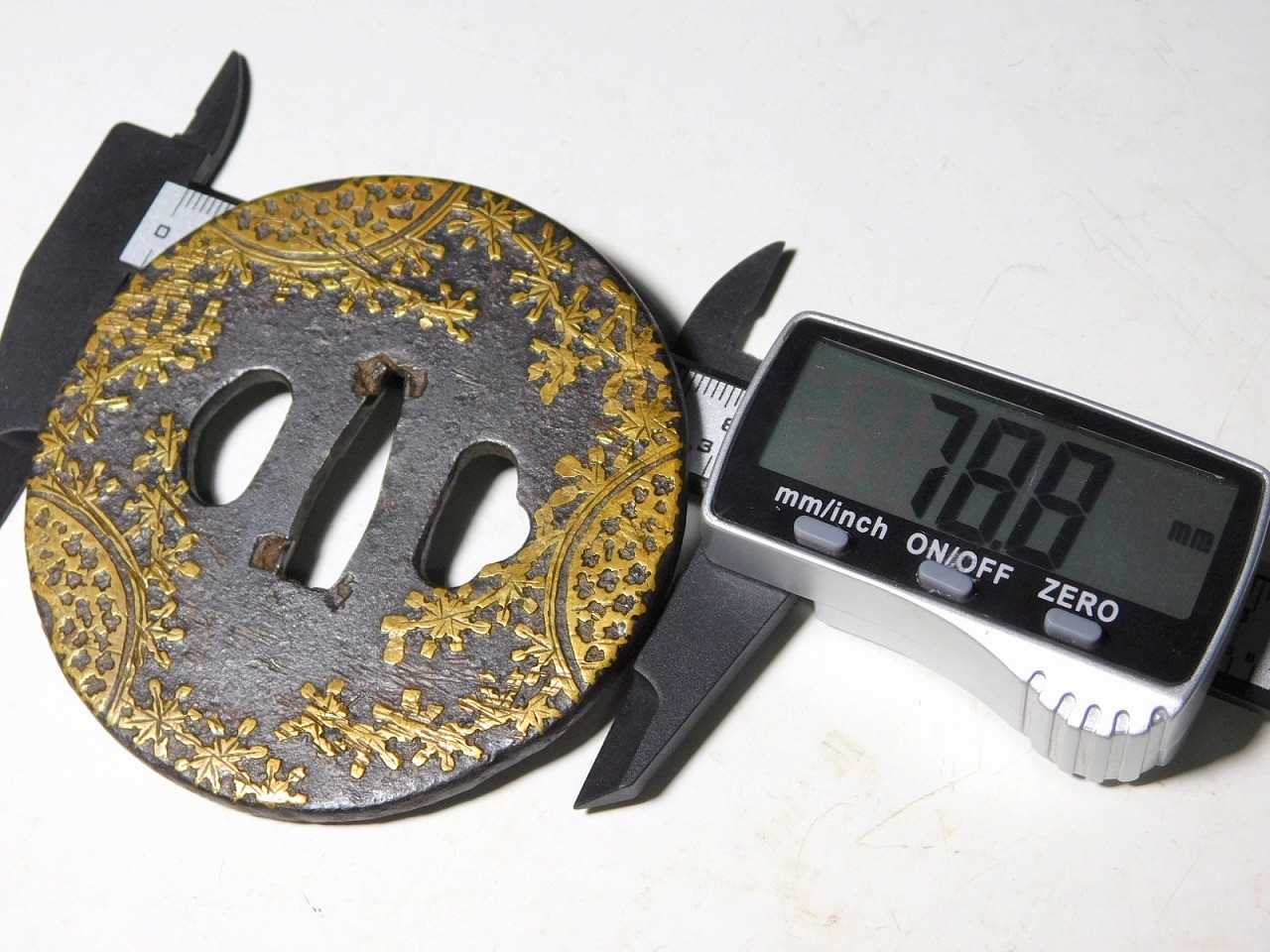 Heianjo School Brass Inlay Large 鍔 Tsuba early Edo original tsuba antique