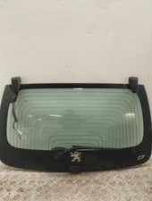 Lunette arrière Peugeot 2008