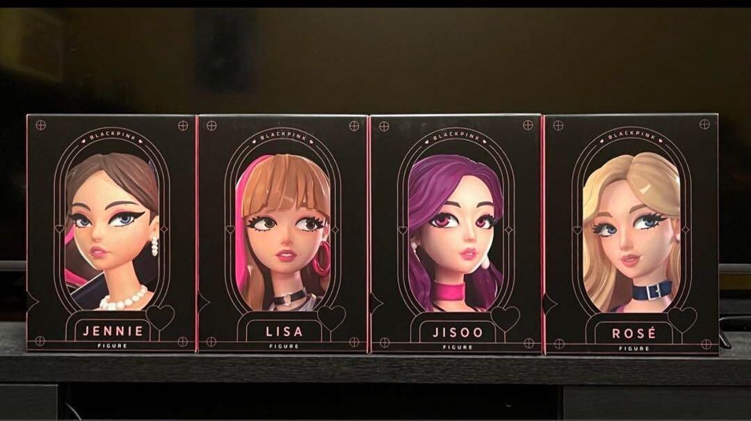 Blackpink Collectible Figure Original Set Lisa Jennie Jisoo