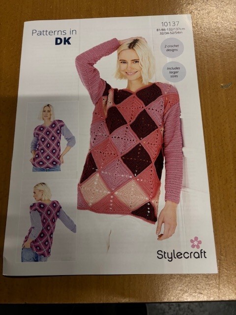 Stylecraft Double Knit Crochet Pattern 10137 81/86 - 132/137 cm Sweaters
