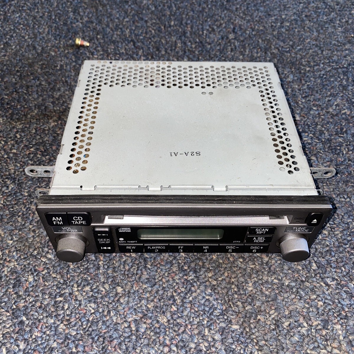 2002 HONDA S2000 AP1 OEM RADIO CD PLAYER STEREO HEAD UNIT NO CODE