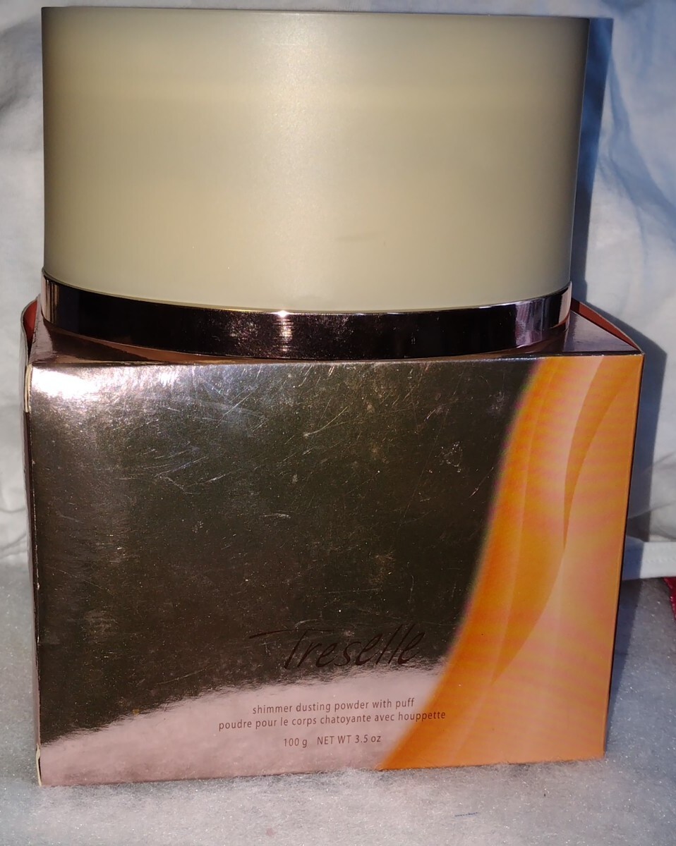 AVON TRESELLE Shimmer Dusting Powder With Puff 3.5 oz Discontinued