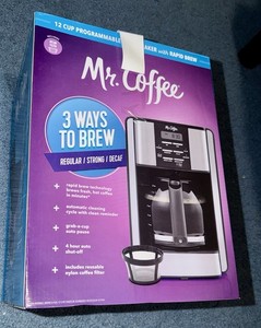 M. Café 60 oz Noir programmable 12-Cup Créateur programmable noir/sans tache