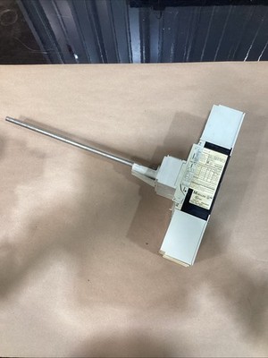Moeller Circuit Breaker 3 pole 125 amp auxillary switch NZMN1-A 125