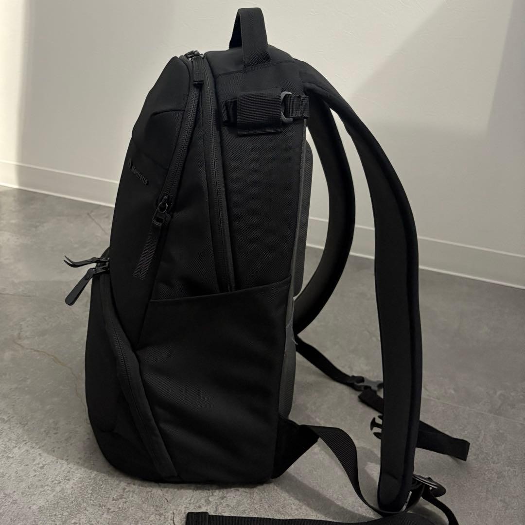 Manfrotto Camera Bag Backpack Waterproof Holds DS… - image 2