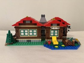 RETIRED LEGO CREATOR Lakeside Lodge 31048- 100% COMPLETE 3-in-1 Manuals, Minifig