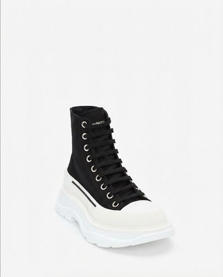 Alexander Mcqueen Men's Tread Slick Black & White High Top Sneakers Black/white