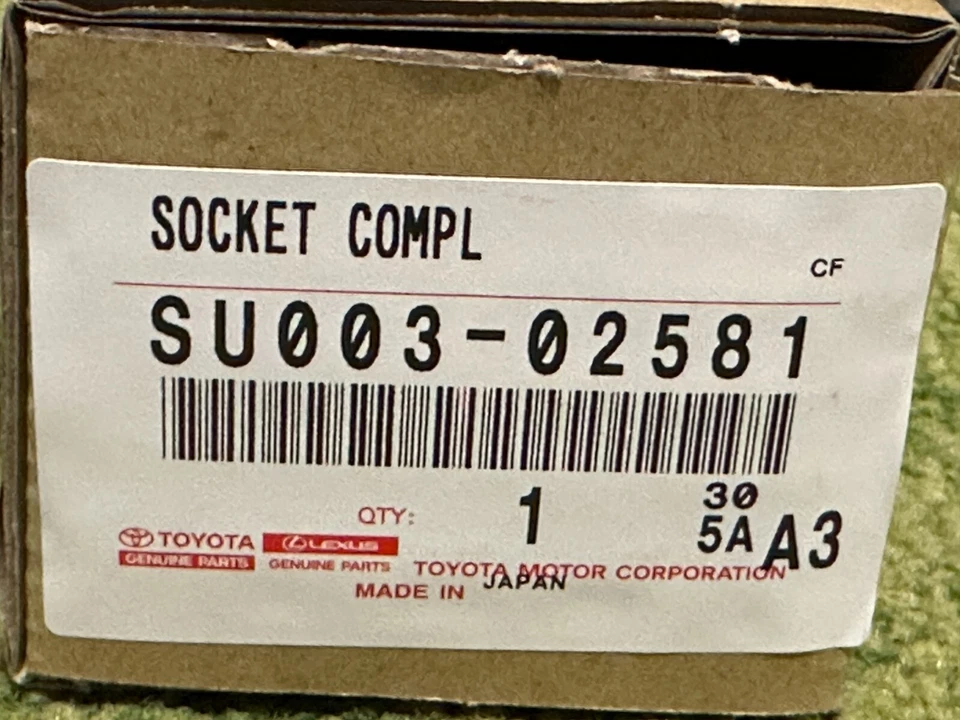 Toyota Genuine 86 Scion FR-S Front Left Side Marker Lamp Socket SU003-02581 OEM Foto 3 de 4