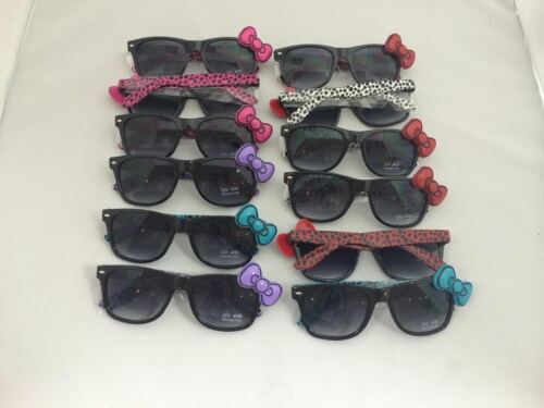 E1005 Cute Plastic Frame Spotted Leg Sunglasses With Butterfly Wholesale 12 pair - Afbeelding 1 van 6