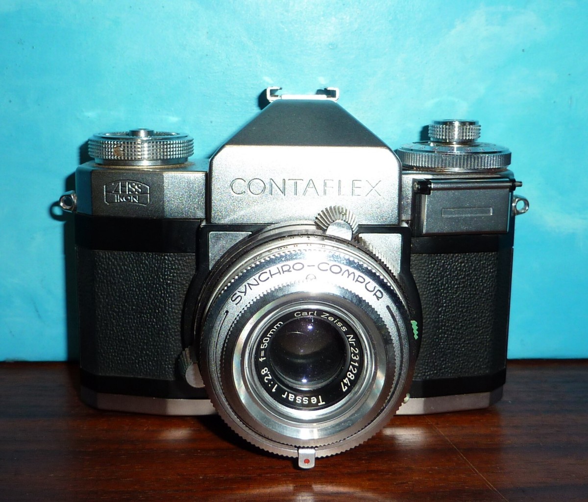 Zeiss Ikon Contaflex SLR Camera w/Tessar 50mm f/2.8 Lens