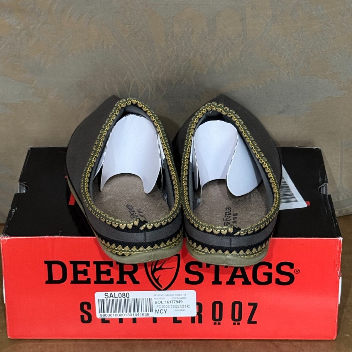Deer Stags Wherever Slippers Men display picture 3