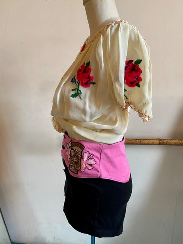Too Fast Rockabilly Tiki Black And Pink Shorts - Picture 7 of 9