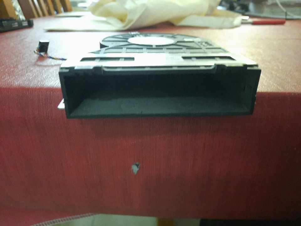 Ventola Cpu Per Desktop Hp Optiplex 9019 Delta Eletronics Bfb1012h - Immagine 3 di 4