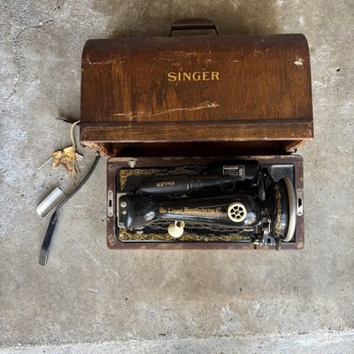 Antique 1920s Singer Sewing Machine Model 99 Wooden Bentwood Case