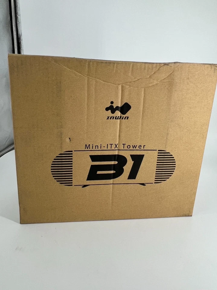 InWin Bl Pure White Mini-ITX MiniTower Desktop Computer Case - Image 4 of 4