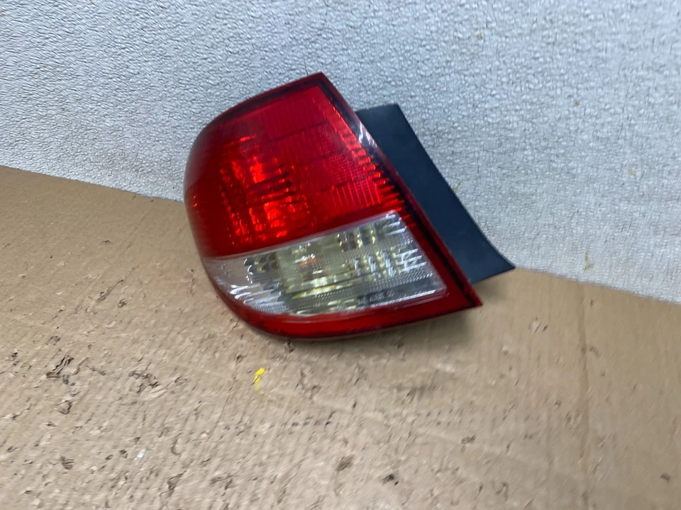 2002 2003 2004 Infiniti I35 Left Driver LH Side Tail Light Oem T7908 DW - Изображение 2 из 4