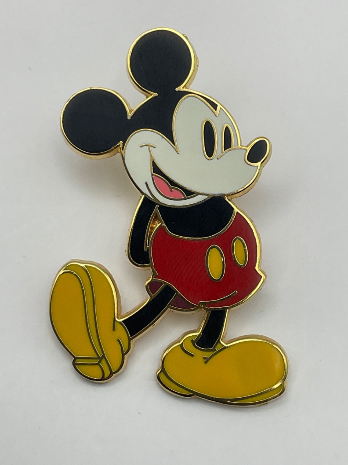 2008 Disney Trading Lapel Pin Mickey Mouse Standing Pose Disney Pin B0