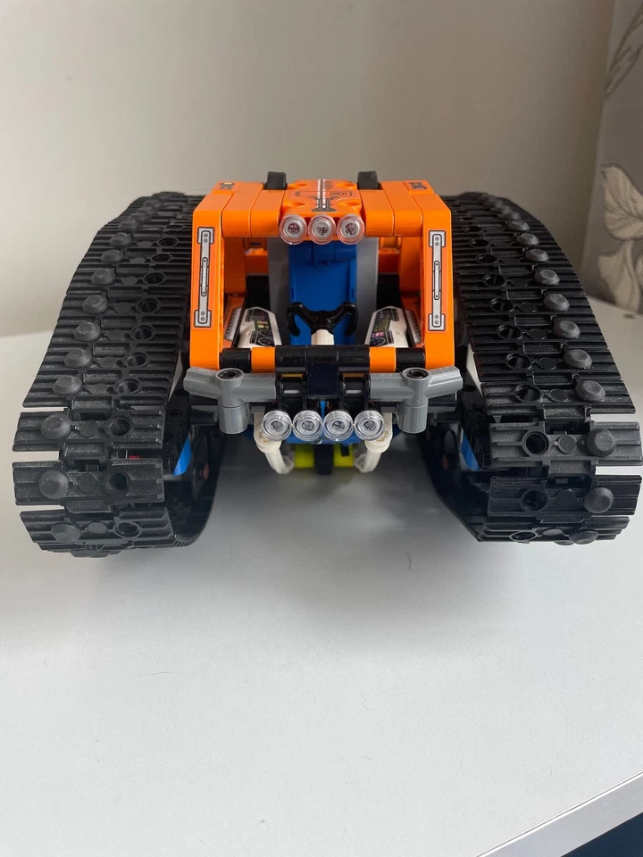 LEGO Technic 42140 App-Controlled Transformation Vehicle, photo 1 of 5