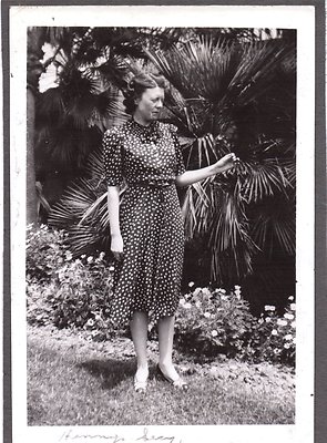 VINTAGE 1939 LOS ANGELES CALIFORNIA CITY HALL SECRETARY GIRL FASHION OLD PHOTO | eBay VINTAGE 1939 LOS ANGELES CALIFORNIA CITY HALL SECRETARY GIRL FASHION OLD PHOTO | eBay