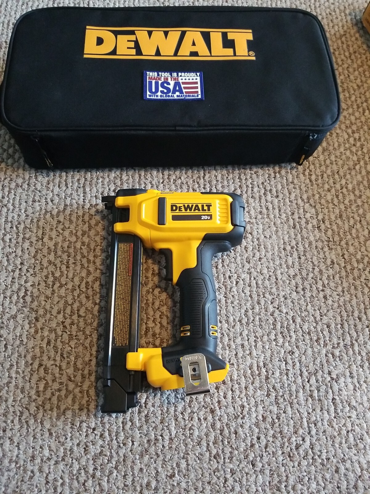 DEWALT DCN701D1 20V MAX CORDLESS CABLE STAPLER TOOL KIT. eBay