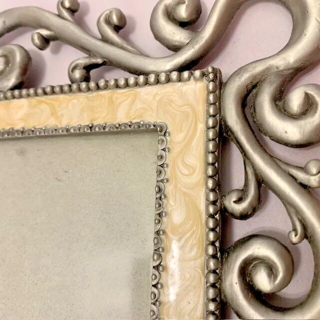 Marco de fotos Art Deco desplazamiento retro de colección esmalte amarillo plata metal imagen 4x6 Foto 3 de 4