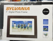 Sylvania Digital Photo Frame 7 Inch LED Panel