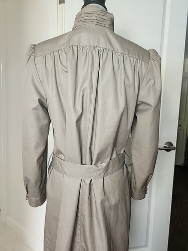 Vintage Lord & Taylor ALORNA Coat Trench 10 Hidden Button Front Long Belted MINT - Picture 8 of 15