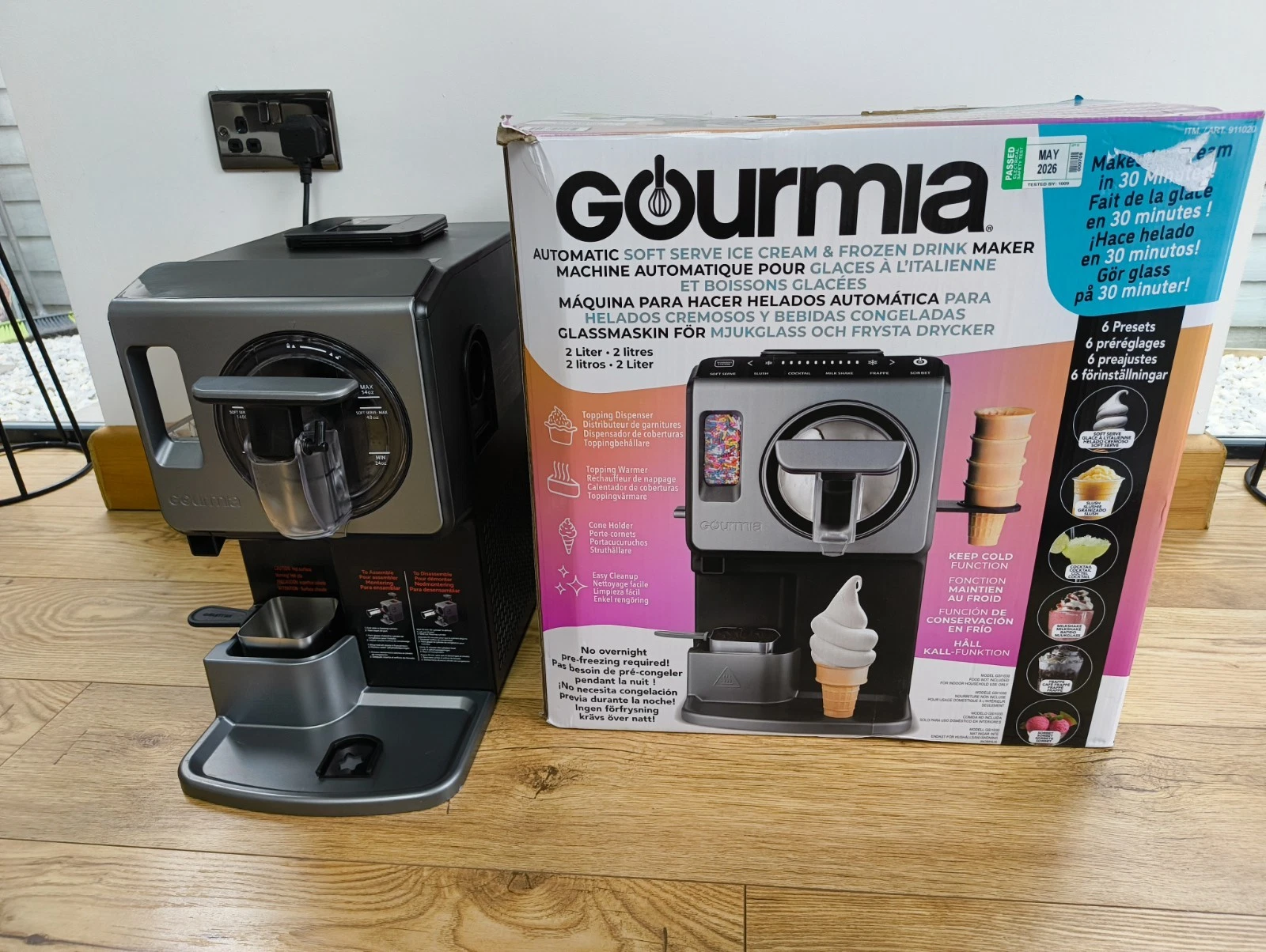 Gourmia Soft Serve Ice Cream and Frozen Drink Maker 6 One-TouchPresets GSI1020
Opens in a new window