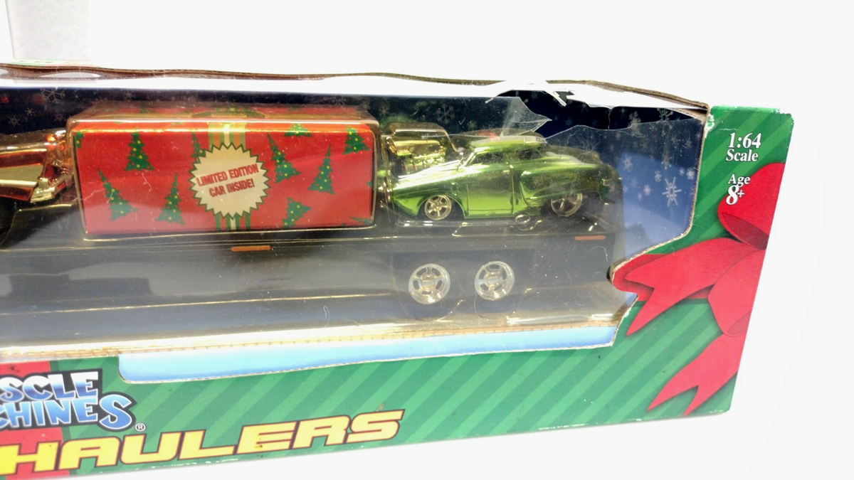 Muscle Machines Honk's Haulers w/'57 Chevy, '50 Studebaker N' LTD