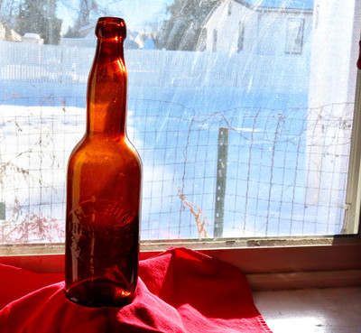 Bottle Collectors: Old Beer Bottle, Elk Run Brewing, Punksutawney, PA,  VG Clean