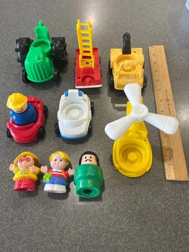 VTG Fisher Price Little People Fire Truck Police Ambulance Vehicle Lot Dog