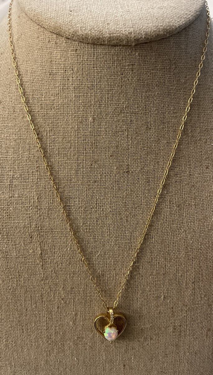 Beautiful Gold GHR Over 925 Silver 1 Carat Heart Opal 18