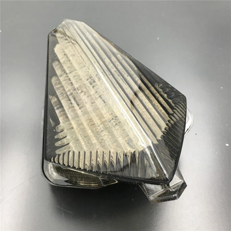 烟雾 LED 尾部制动转向信号灯适用于雅马哈 YZF R1 2007 - 2008 — 第 3/4 张图片