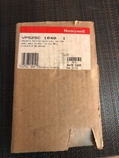 Honeywell VP525C1040 Pneumatic Radiator Valve NEW!