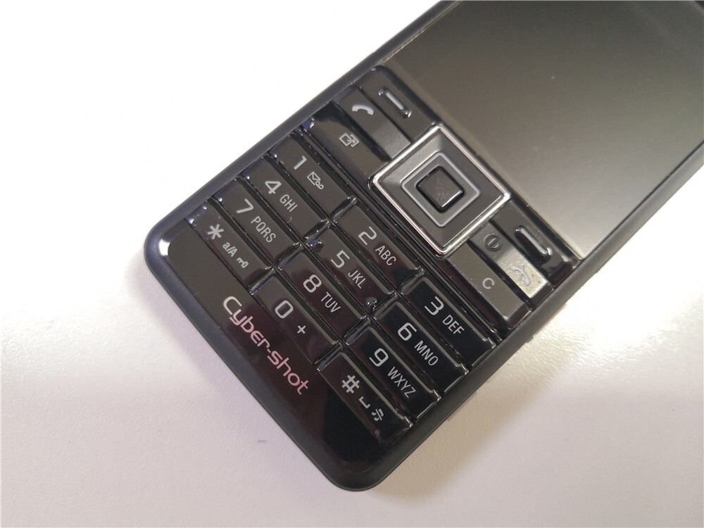 【激レア・正規品】マルセイユ 99/00  ERICSSON海外L Sony Ericsson Cyber-shot C902 - Swift black (Unlocked) Mobile