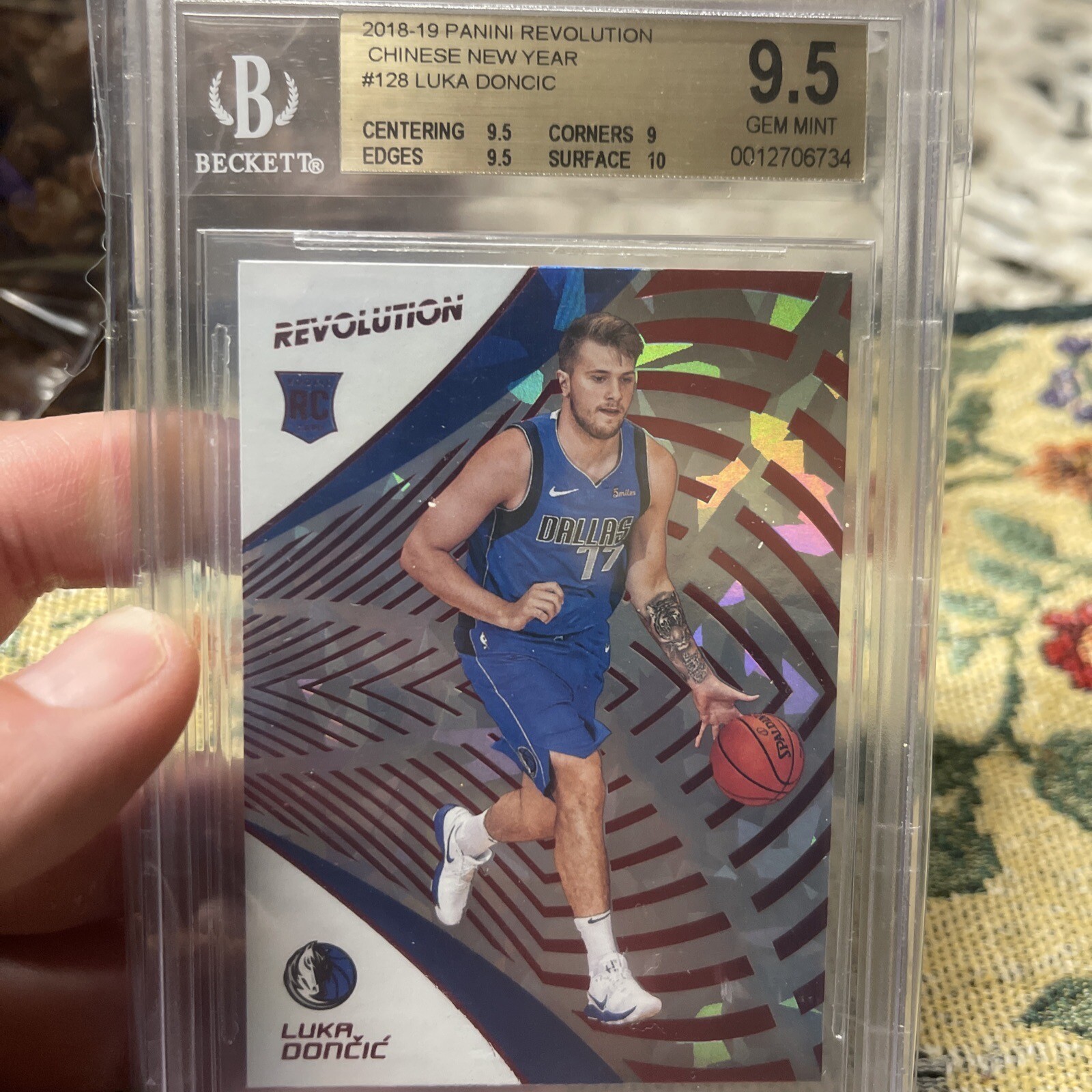 2018-19 Panini Revolution-Luka Doncic Chinese New Year Rookie-BGS 9.5
