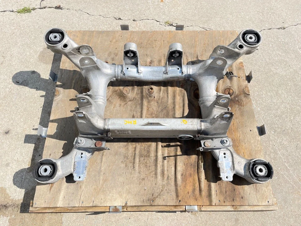 2012 - 2016 BMW 528I XDRIVE F10 ЗАДНЯЯ ПОДВЕСКА ПОДРАМНИК РАМА ПОПЕРЕЧНЫЙ ЭЛЕМЕНТ OEM * - Изображение 2 из 4