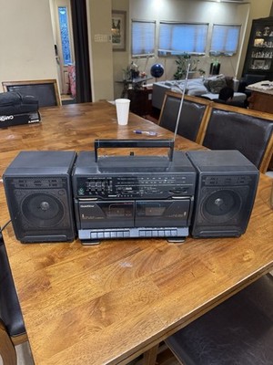 Vintage Rare - Goldstar boombox TW-715A Radio Cassette Player Boom Box AM / FM